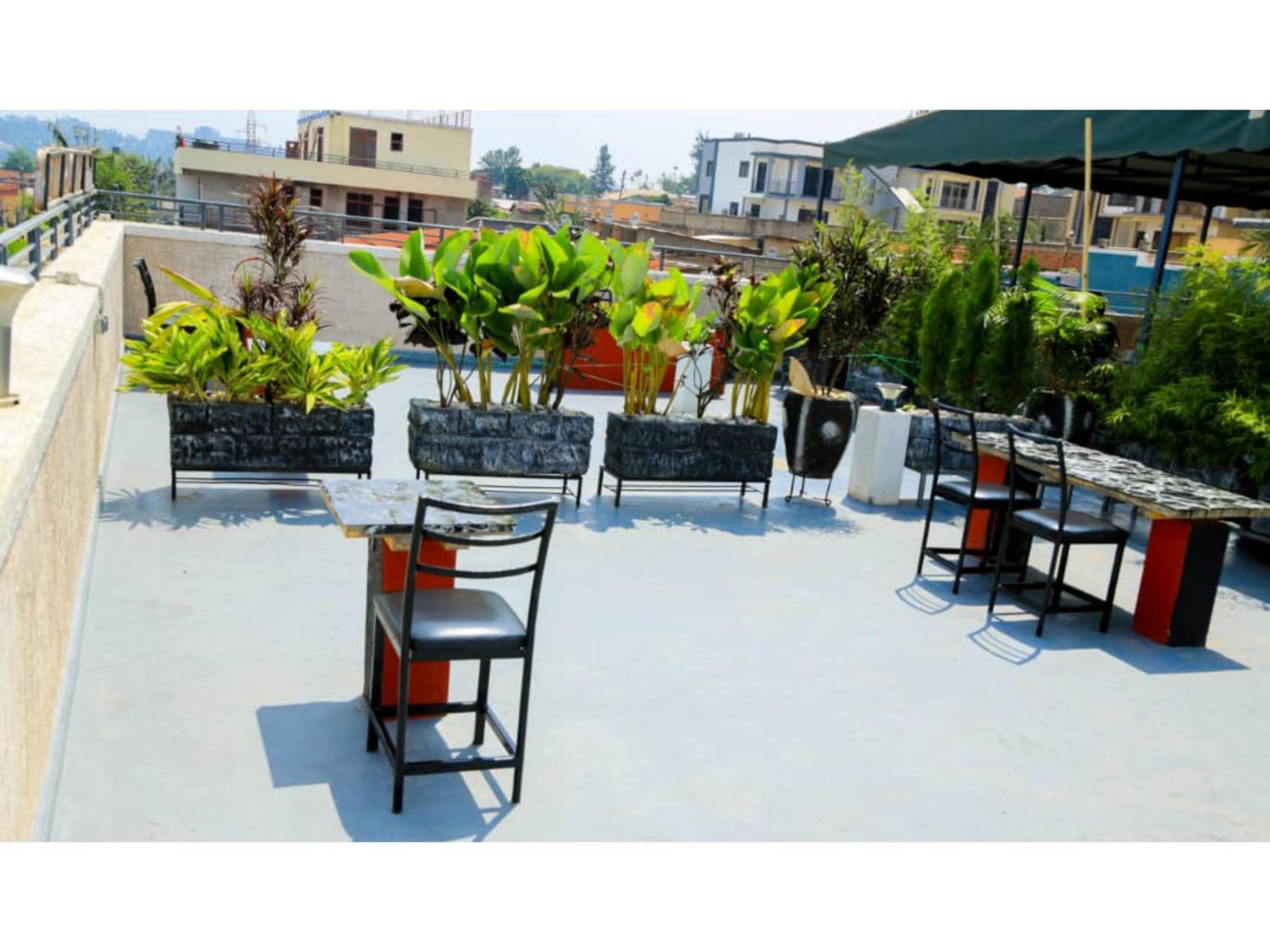 Macchiato Suites Kigali Extérieur photo